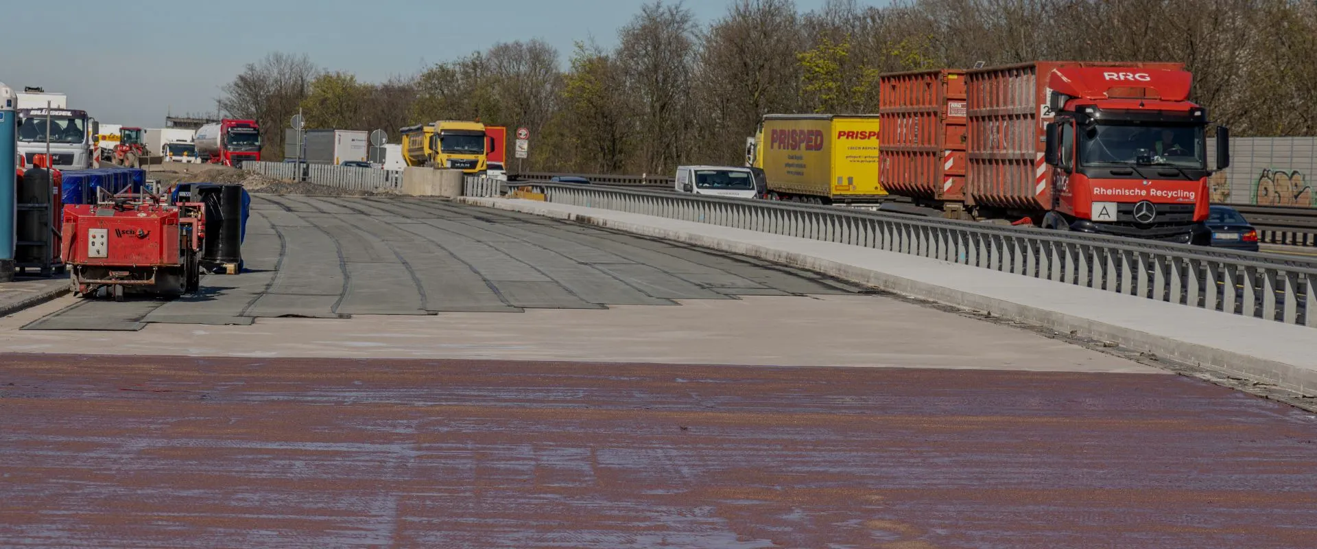 Herstel van vier bruggen op de snelweg A 42 in Duisburg in recordtijd, ondanks coronapandemie. Producten van MC boden de oplossing